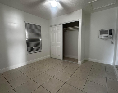 3874 N 7th Ave Avenue N - Photo Thumbnail 1