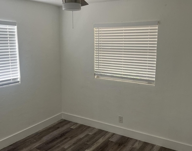 2034 Taylor Street - Photo Thumbnail 18
