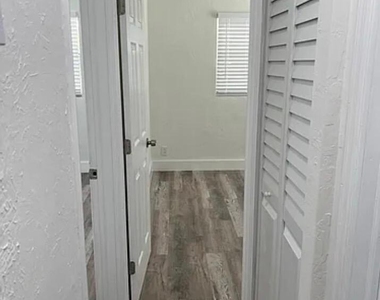2034 Taylor Street - Photo Thumbnail 6