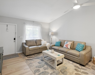 6271 Chasewood Drive - Photo Thumbnail 3