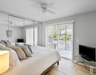 6271 Chasewood Drive - Photo Thumbnail 8