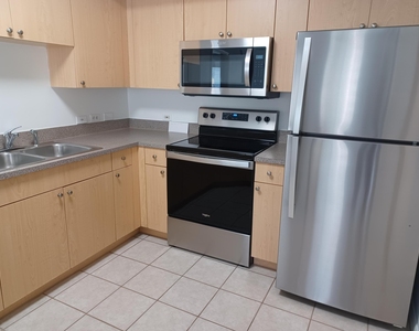 215 Villa Circle - Photo Thumbnail 4
