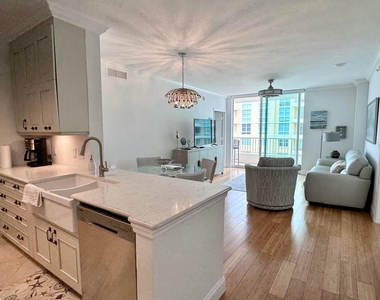 700 E Boynton Beach Boulevard - Photo Thumbnail 1