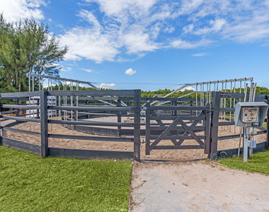 13155 Southfields Road - Photo Thumbnail 49