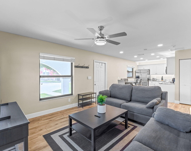 13155 Southfields Road - Photo Thumbnail 54