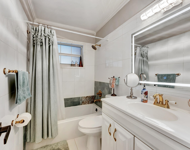 661 Eagle Circle - Photo Thumbnail 9