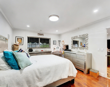 661 Eagle Circle - Photo Thumbnail 13