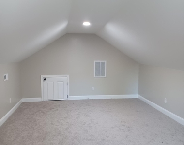 4211 Major Street - Photo Thumbnail 13