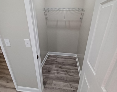 4211 Major Street - Photo Thumbnail 14