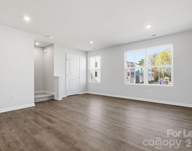7024 Capstan Terrace - Photo Thumbnail 13