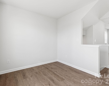 7024 Capstan Terrace - Photo Thumbnail 19