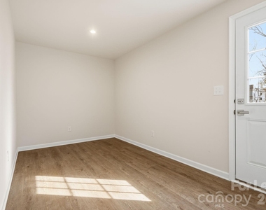 7024 Capstan Terrace - Photo Thumbnail 3