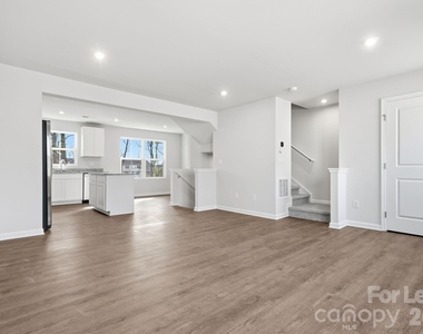 7024 Capstan Terrace - Photo Thumbnail 10