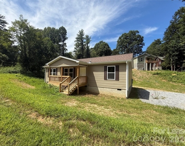 204 Oscelake Way - Photo Thumbnail 5