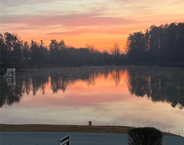 204 Oscelake Way - Photo Thumbnail 30