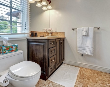 4751 Topeka Drive - Photo Thumbnail 44