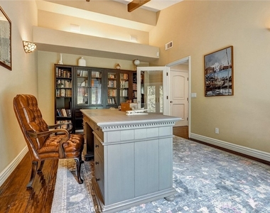 4751 Topeka Drive - Photo Thumbnail 24