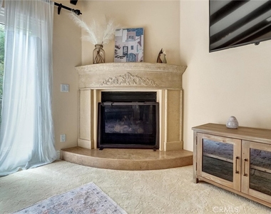 4751 Topeka Drive - Photo Thumbnail 31