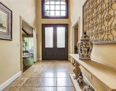 4751 Topeka Drive - Photo Thumbnail 5