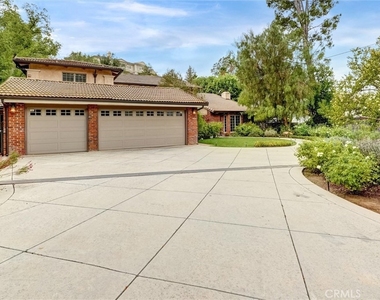4751 Topeka Drive - Photo Thumbnail 1