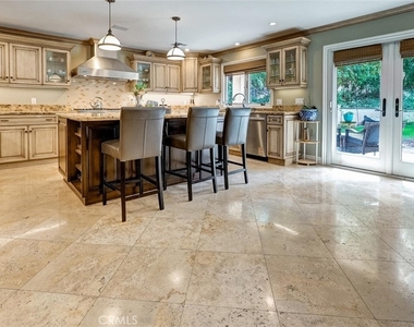 4751 Topeka Drive - Photo Thumbnail 15