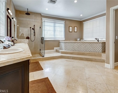 4751 Topeka Drive - Photo Thumbnail 34