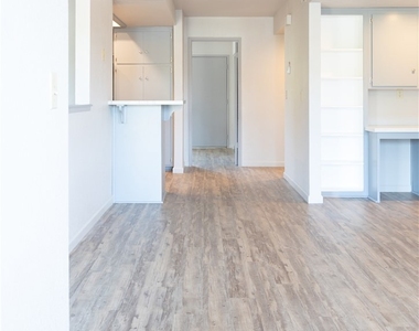 1239 E Foothill Boulevard - Photo Thumbnail 23