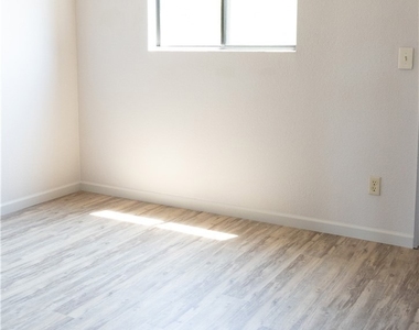 1239 E Foothill Boulevard - Photo Thumbnail 33