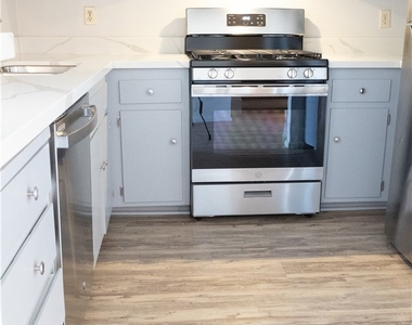 1239 E Foothill Boulevard - Photo Thumbnail 24