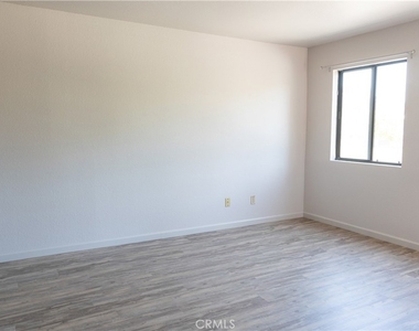 1239 E Foothill Boulevard - Photo Thumbnail 5