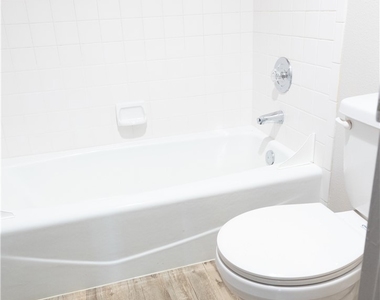 1239 E Foothill Boulevard - Photo Thumbnail 15