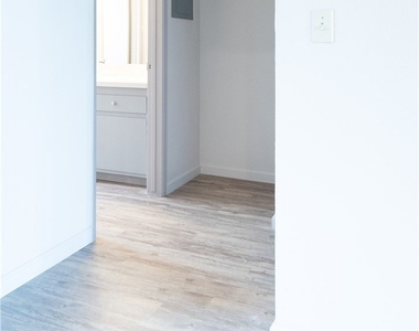 1239 E Foothill Boulevard - Photo Thumbnail 31