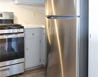 1239 E Foothill Boulevard - Photo Thumbnail 25