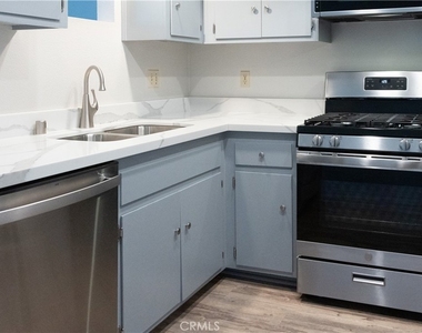 1239 E Foothill Boulevard - Photo Thumbnail 28