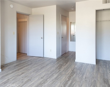 1239 E Foothill Boulevard - Photo Thumbnail 9