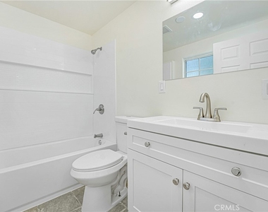 400 W 109th Street W - Photo Thumbnail 8