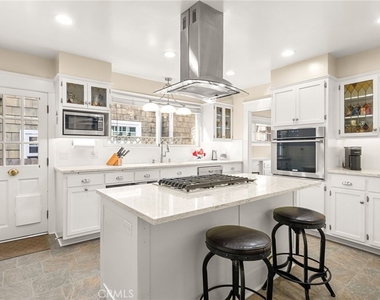 36 19th Street - Photo Thumbnail 23