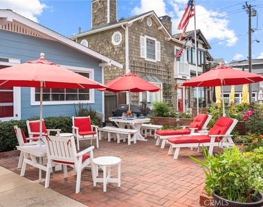 36 19th Street - Photo Thumbnail 5