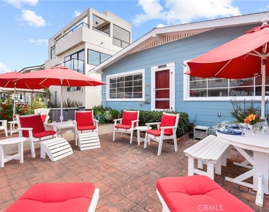 36 19th Street - Photo Thumbnail 1