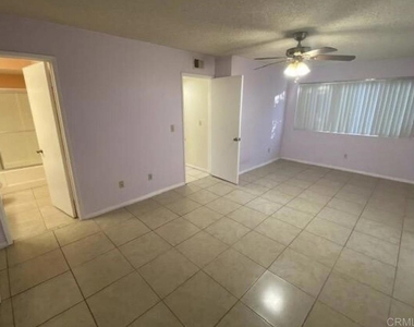 9856 Shirley Gardens Drive - Photo Thumbnail 4