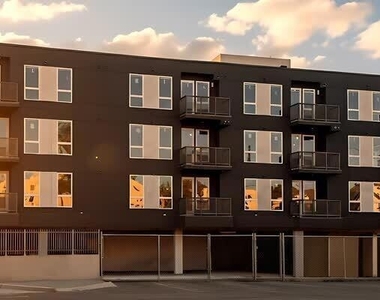 18900 Parthenia Street - Photo Thumbnail 3