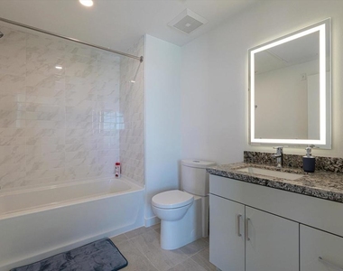 18900 Parthenia Street - Photo Thumbnail 17