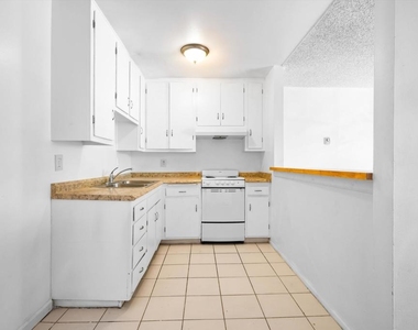 13040 Dronfield Avenue - Photo Thumbnail 6
