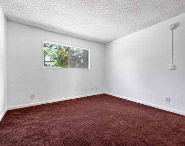 13040 Dronfield Avenue - Photo Thumbnail 10