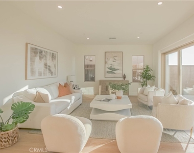 137 Oakstone - Photo Thumbnail 13