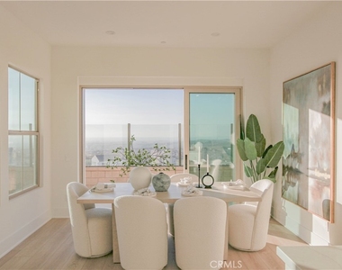 137 Oakstone - Photo Thumbnail 15