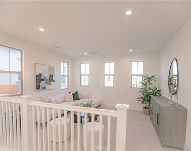 137 Oakstone - Photo Thumbnail 18