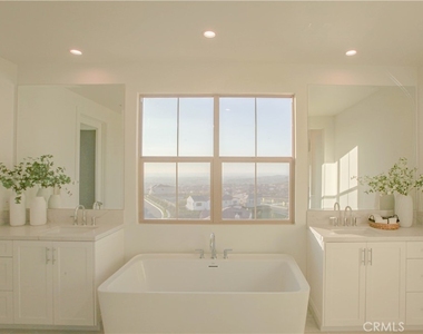 137 Oakstone - Photo Thumbnail 21