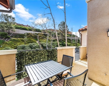 1 Tivoli Court - Photo Thumbnail 15