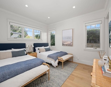 2211 Ocean Front - Photo Thumbnail 8